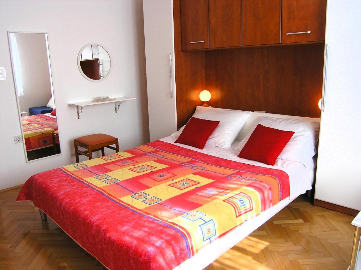 Apartments Natasa Krk Town Extérieur photo