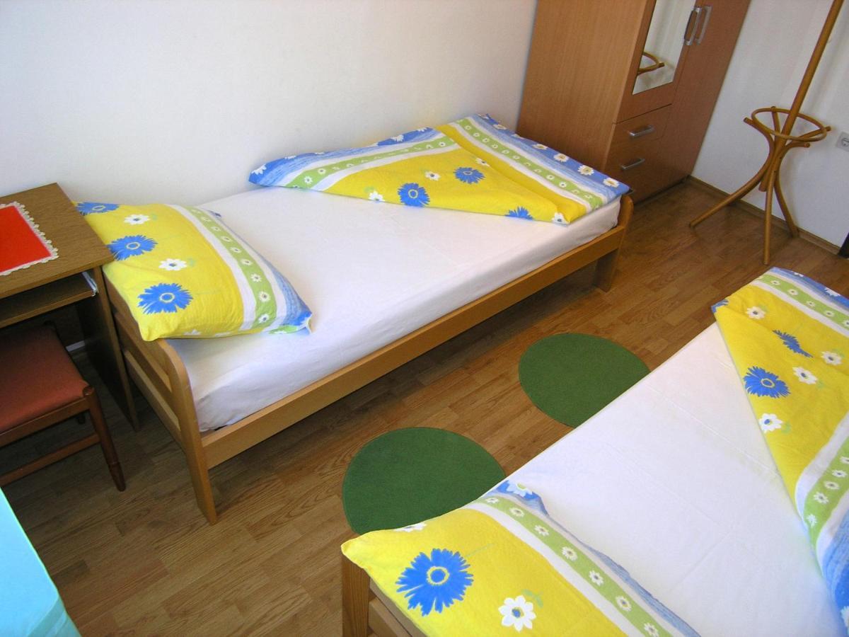 Apartments Natasa Krk Town Extérieur photo