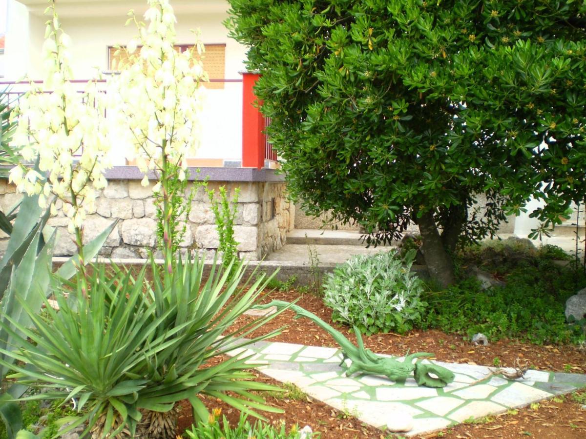 Apartments Natasa Krk Town Extérieur photo